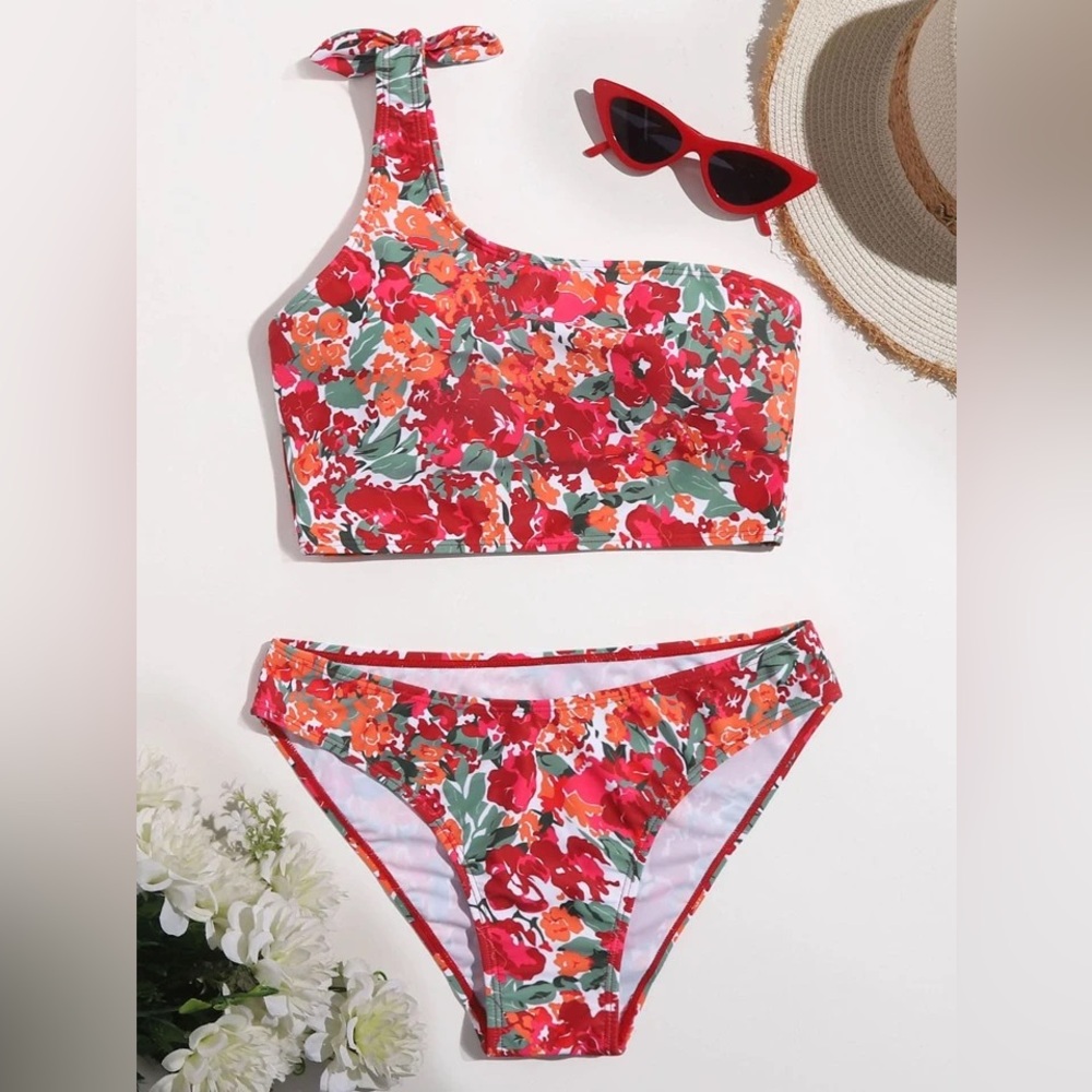 New SHEIN One Shoulder Floral Bikini, Large